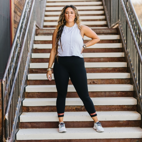 Zyia - Black Strap Deluxe Hi-Rise 7/8 24" - Picture 1 of 2